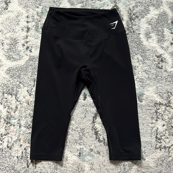 Gymshark Cropped Black Leggings - Picture 1 of 7